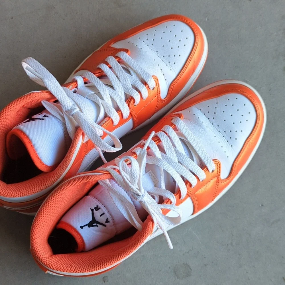 Nike Jordan 1 Mid SE‎ Metallic Electro Orange & White Sneakers Size 8